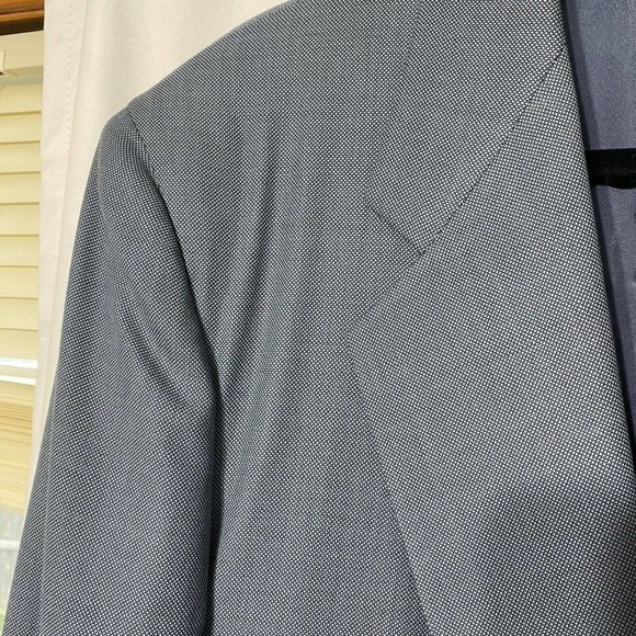 Neiman Marcus Size 40R Men's Gray Nailhead Two Button Sport Coat Surgeon Cuffs - Picture 3 of 12